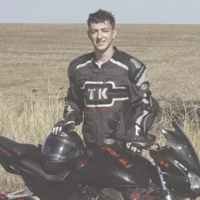 Tragedie fără margini! Un student a murit în timp ce dormea cu iubita. Ce a urmat apoi este uimitor