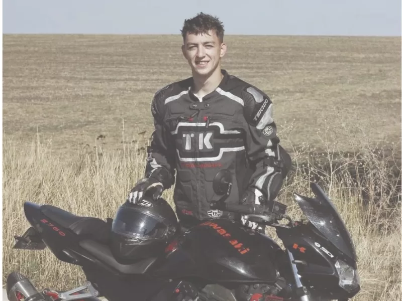 Tragedie fără margini! Un student a murit în timp ce dormea cu iubita. Ce a urmat apoi este uimitor