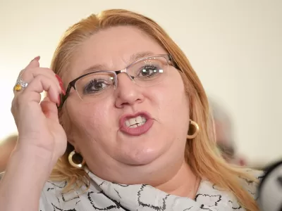 Uluitor! Diana Șoșoacă acuzată de 11 infracțiuni într-un dosar. Este citată de urgență la Parchetul General