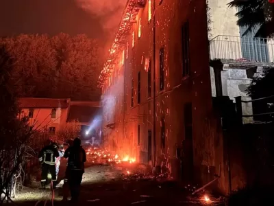 Cea mai cunoscută și iubită mănăstire a luat foc. Incendiul este atât de mare încât s-a distrus aproape totul