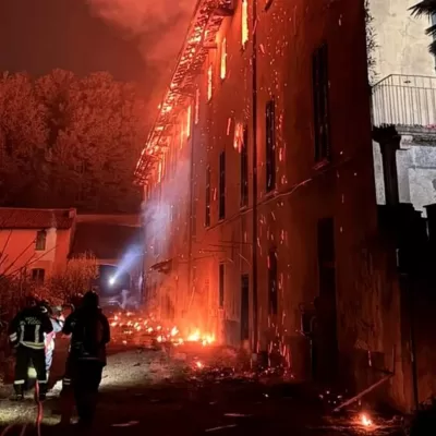 Cea mai cunoscută și iubită mănăstire a luat foc. Incendiul este atât de mare încât s-a distrus aproape totul