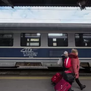 ULTIMA ORĂ. CFR anunță cum circulă trenurile când se schimbă ora