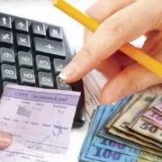 Perioada în care se primesc pensiile în decembrie. Peste două milioane de pensionari vor primi bani în plus, cu o condiție