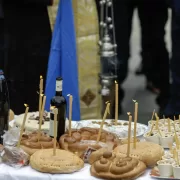 De ce e bine să împarți pachete azi, de Intrarea în Biserică a Maicii Domnului. Ce să pui în pachetul pentru pomană