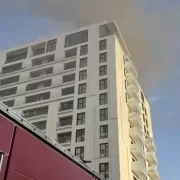 Mulți răniți în incendiu. Chiar acum, pompierii luptă pentru salvarea oamenilor