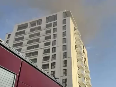 Mulți răniți în incendiu. Chiar acum, pompierii luptă pentru salvarea oamenilor