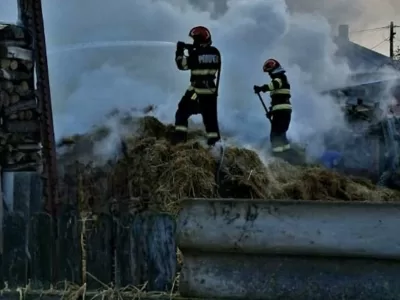 Dezastru uriaș făcut de doi copii care s-au jucat cu focul. Totul e pierdut