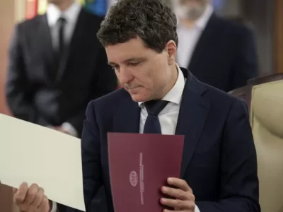 O nouă decizie CCR a venit chiar acum! Guvernul troznit a doua oară azi