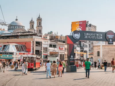 ALERTĂ TOTALĂ! Români răniți într-un atac armat din Istanbul