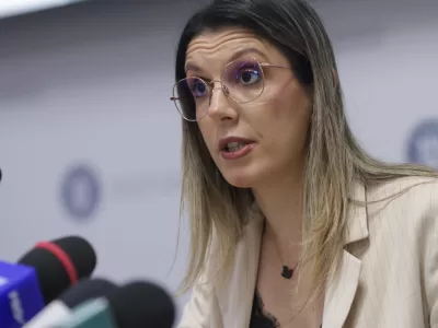 Pleacă sau nu ministrul USR Diana Buzoianu acasă? Chiar acum se decide soarta ei. Partidele din Coaliție amenință grav
