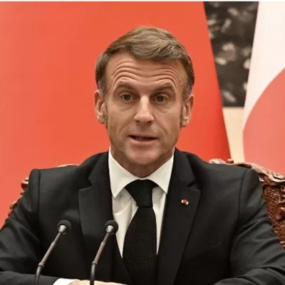 Imaginile care fac înconjurul planetei. Uluitor cum a fost surprins Emmanuel Macron