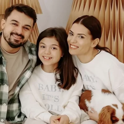 Din păcate este vorba de Bogdan Ciudoiu și fetița lui. Vestea a venit ca un trăznet