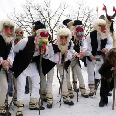 Tradiția de 1 ianuarie care spune că prima persoană întâlnită îți decide anul