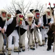 Ce NU se spală și NU se aruncă pe 31 decembrie seara. Tradiție respectată cu sfințenie