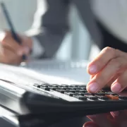 Schimbări șocante pentru români de la 1 ianuarie. Toți oamenii trebuie să afle ce vremuri grele îi așteaptă