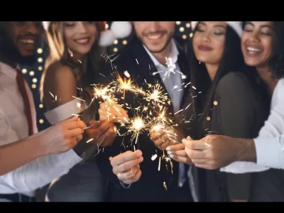 Cele 3 greșeli pe care românii le fac pe 1 ianuarie fără să știe. Atrag lipsuri și certuri