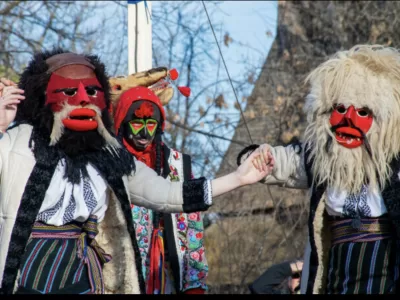 Cele 3 tradiții de seară pe 1 ianuarie care aduc bani și liniște în anul nou