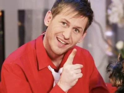 Din păcate este adevărat. Lumea vedetelor este distrusă de veste