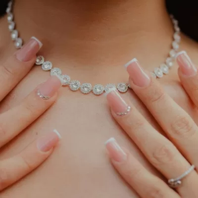 Cutia artizanală de bijuterii: funcțională, dar și decorativă