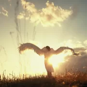 Îngerul tău păzitor în funcție de ziua de naștere. Dacă îl chemi, te scoate din orice necaz și alungă năpasta din casa ta