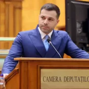 PSD îi face felul lui Bolojan. Premierul cu un picior în groapă