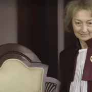 CCR se joacă pe banii românilor! Judecătorii au refuzat a cincea oară să taie pensiile speciale. România e pierde miliarde de la UE