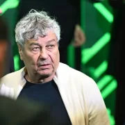 Din păcate Mircea Lucescu a ajuns de urgență la oncolog! Din păcate, controale amănunțite...Vezi mai mult