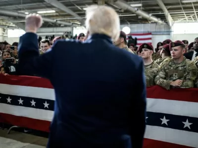 Anunțul de care se temea toată lumea! Trump anunță că în Iran lovește și...