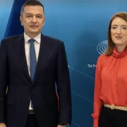 Grindeanu l-a pârât pe Bolojan la Bruxelles că se apropie de AUR. Roberta Metsola reacție fără precedent