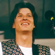 Lumea e în șoc! A murit cel mai îndrăgit artist...