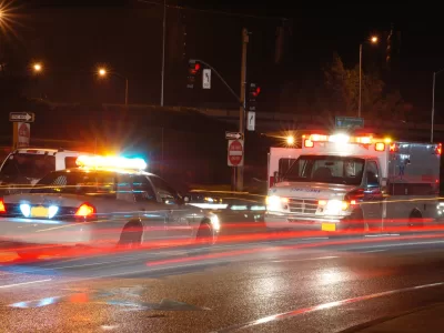 Lumea se cutremură! Mai multe ambulanțe incendiate...