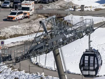 Accident groaznic la munte la telegondolă. S-a prăbușit o gondolă. Nu sunt supraviețuitori