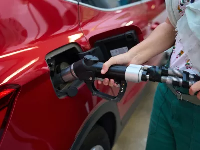 Fără precedent. Motorină la 4 lei pentru…