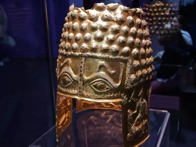 Răsturnare de situație. Coiful dacic de la Coțofenești este, de fapt...