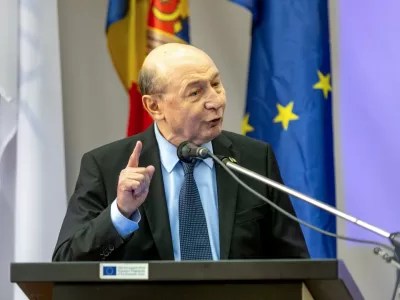 Atac fără precedent! Băsescu îl pune la zid: „a fost bătut măr”
