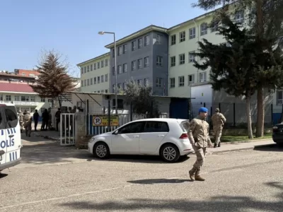 Atac armat la liceu! Sunt 16 copii răniți, iar trupele speciale intervin de urgență