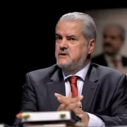 Marea avere a lui Adrian Năstase. Ce lasă în urmă fost premier nu s-a mai pomenit