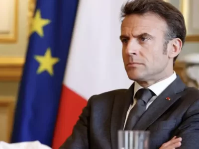 Emmanuel Macron suferă cumplit! Din păcate a murit un alt...