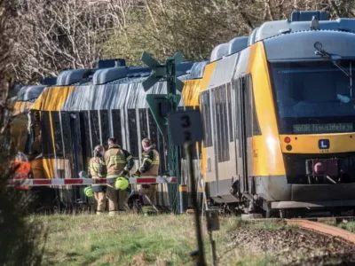 Tragedia care zguduie lumea! Două trenuri s-au ciocnit puternic