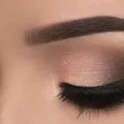 Machiajul anului 2026. Toate vedetele îl folosesc