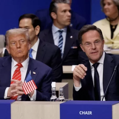 Din păcate este vorba de retragerea SUA din NATO