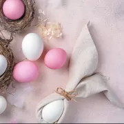 Paște sau Paști? Cum este corect să spui, de fapt, conform lingviștilor și Bisericii