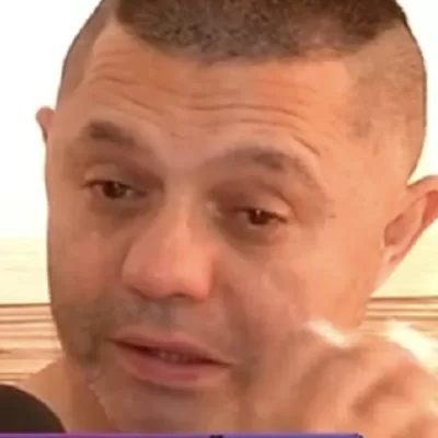 Nicolae Guță a căzut din picioare este la pământ. Din păcate a murit