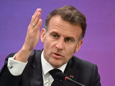 Macron îi dă lovitura fatală lui Trump! Planeta asistă la "o coaliție împotriva SUA și Chinei"