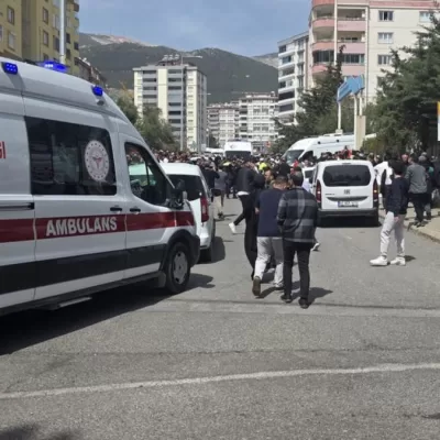 Atac armat la o școală! Mai mulți elevi au fost uciși...