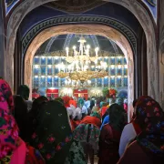 Atenție în Săptămâna Mare! Ce nu ai voie să mănânci dacă vrei iertare și binecuvântare până la Paște – puțini români respectă asta