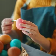 Când se vopsesc ouăle de Paște 2026. Ziua exactă pe care trebuie să o respecți dacă vrei noroc și binecuvântare în casă