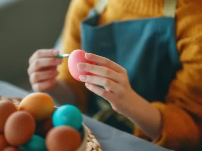 Când se vopsesc ouăle de Paște 2026. Ziua exactă pe care trebuie să o respecți dacă vrei noroc și binecuvântare în casă