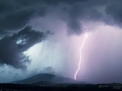Vine furtuna! Meteorologii avertizează