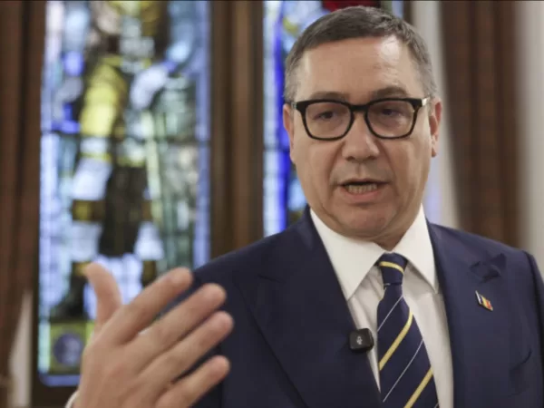 Anunțul momentului! Victor Ponta a anunțat cu cine votează la moțiune. Sorin Grindeanu a rămas mască